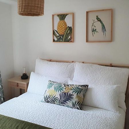 Pb Ferienwohnungen - Fewo 1 - Stilvoll Eingerichtetes Apartment Im Herzen Senftenbergs Esterno foto