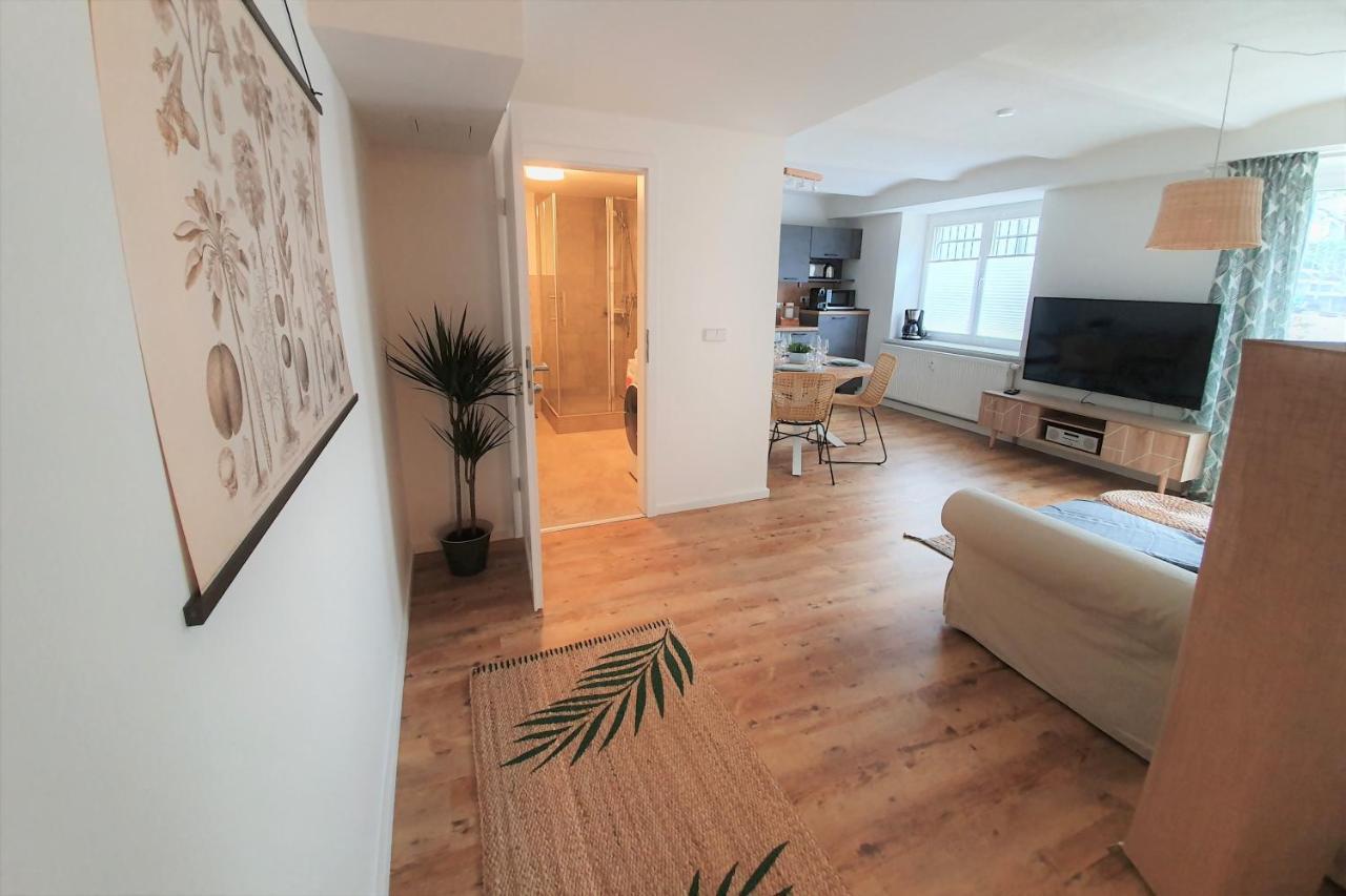 Pb Ferienwohnungen - Fewo 1 - Stilvoll Eingerichtetes Apartment Im Herzen Senftenbergs Esterno foto
