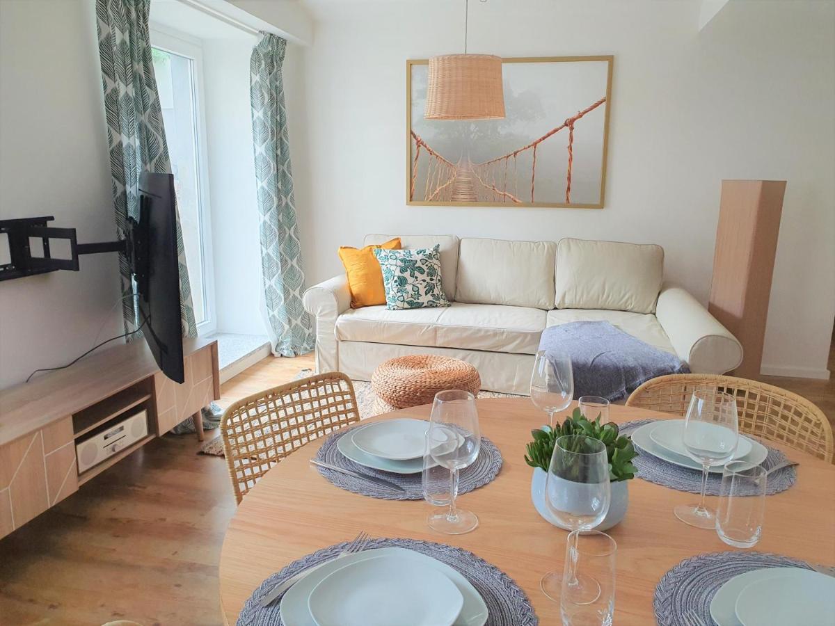 Pb Ferienwohnungen - Fewo 1 - Stilvoll Eingerichtetes Apartment Im Herzen Senftenbergs Esterno foto